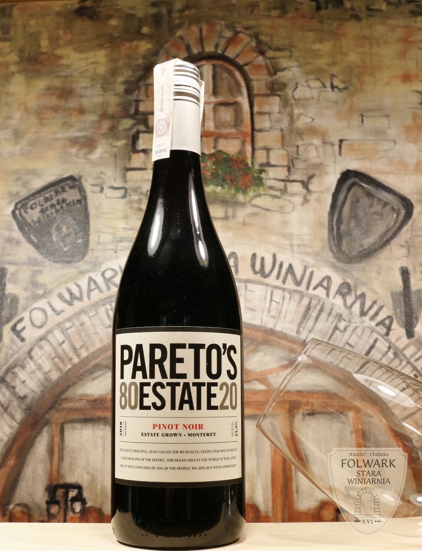 z poleca wina Kalifornii Folwark Pinot Pareto\'s - Winiarnia Stara Noir